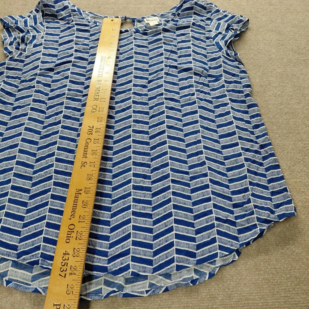 Stylus Blue White Geomtric Short Sleeve Blouse Keyhole Women's XL Coastal Beach - Picture 5 of 10